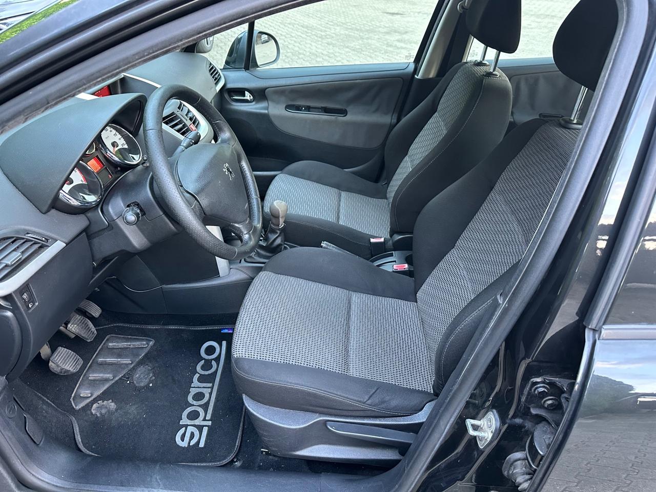 Peugeot 207 1.6 HDi 90CV 5p. XS