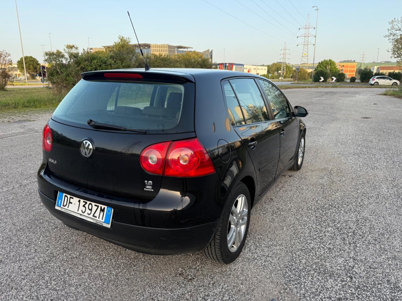 Volkswagen Golf 1.6 16V FSI 5p. Comfortline OK NEO PATENTATI