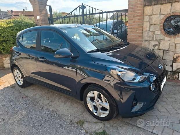 Hyundai i10 - 1.0 MPI Prime CLIMA CERCHI CRUISE MULTIFUNZIONE ESENTE BOLLO NEO PATENTATI