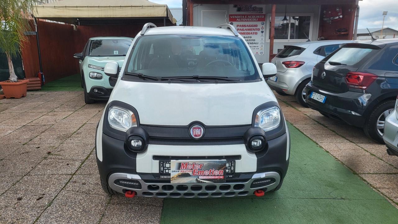 Fiat Panda 1.0 Hybrid City Cross Fire Fly