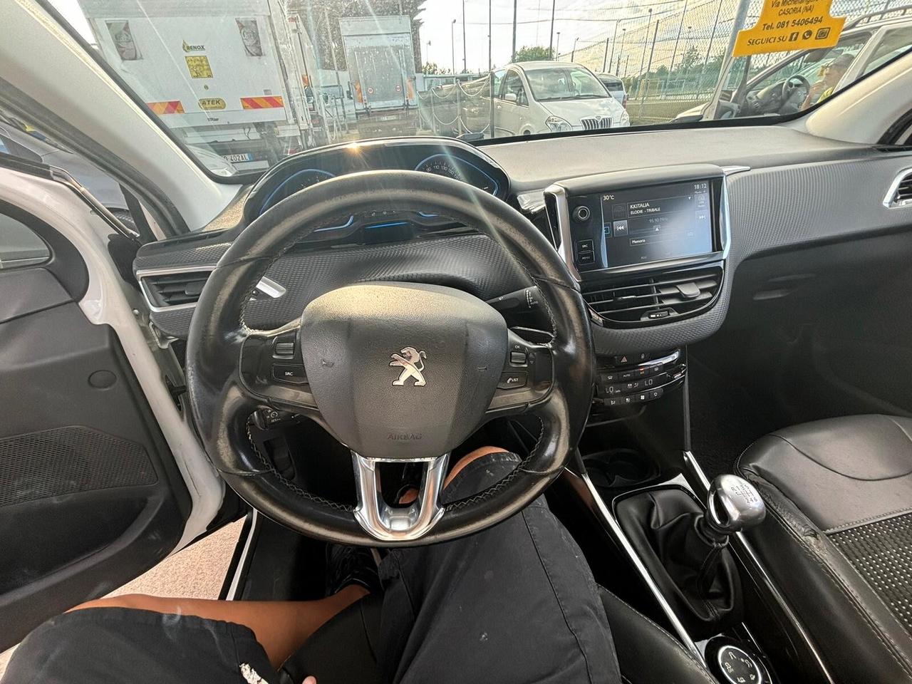 Peugeot 2008 1.6 e-HDi 115 CV Stop&Start Allure