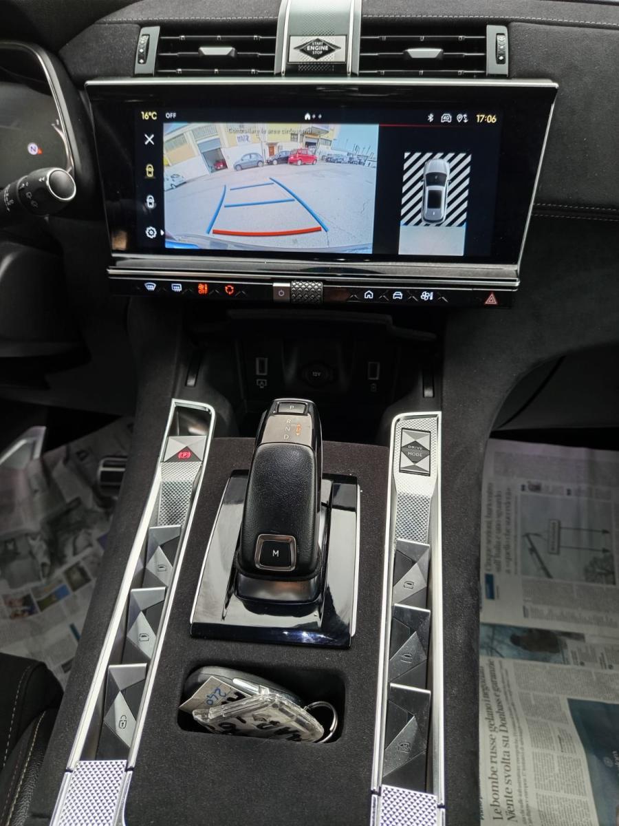 DS DS 7 BlueHDi 130 aut. Performance Line 2023