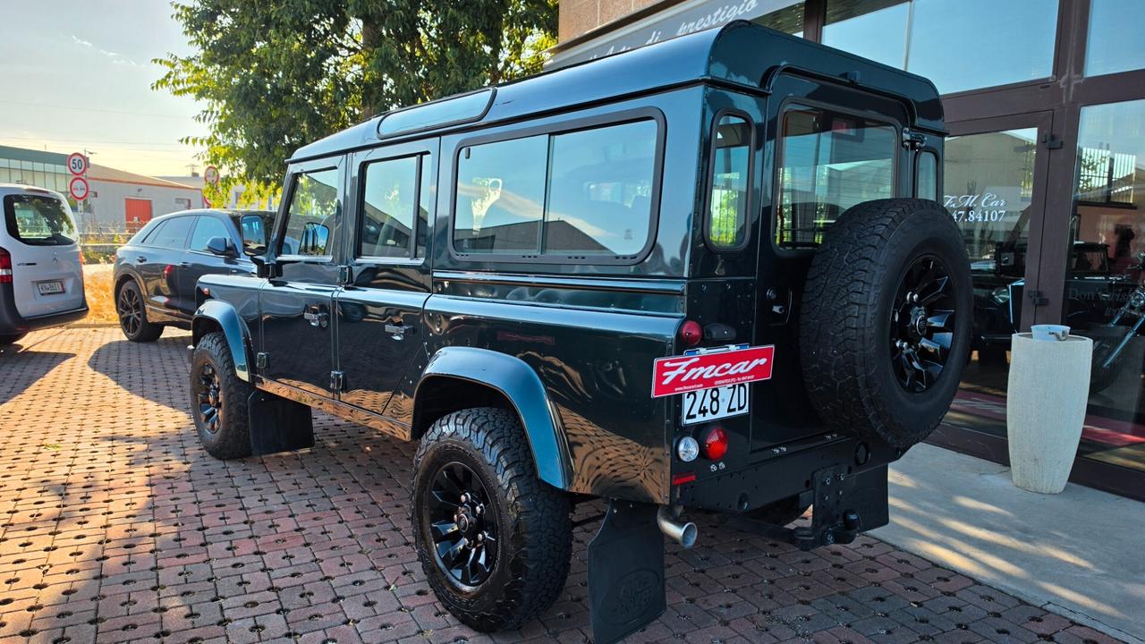 Land Rover Defender 110 2.2 TD4 Station Wagon N1 5 P. motore nuovo percors KM 15.000