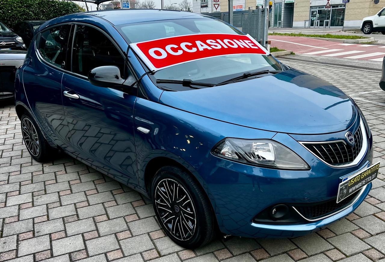 Lancia Ypsilon 1.0 FireFly 5 porte S&S Hybrid Ecochic Gold