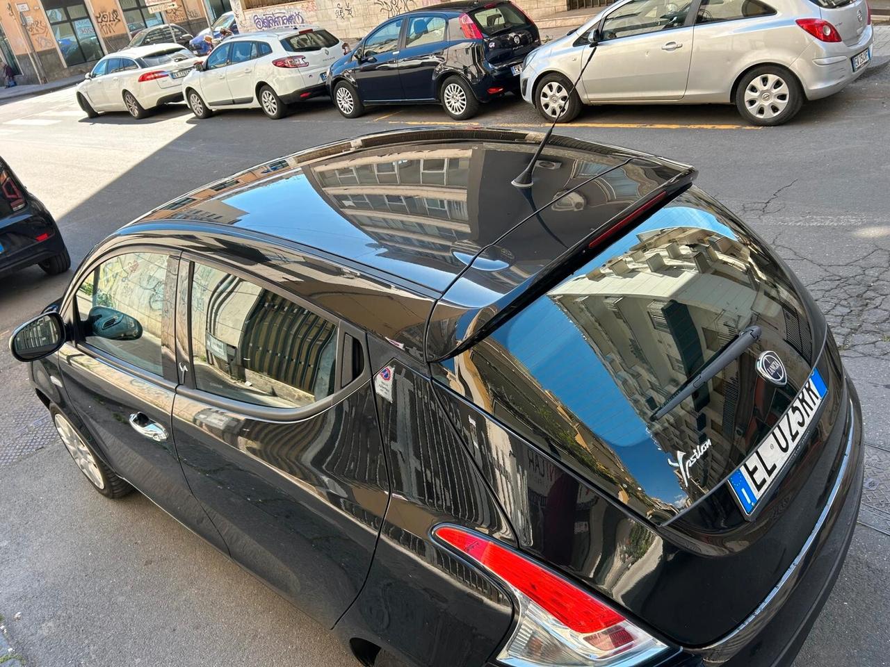 LANCIA YPSILON 1.3 MJT 95CV – 2012 – UNIPROPRIETARIO – GARANZIA 12 MESI – PARI AL NUOVO
