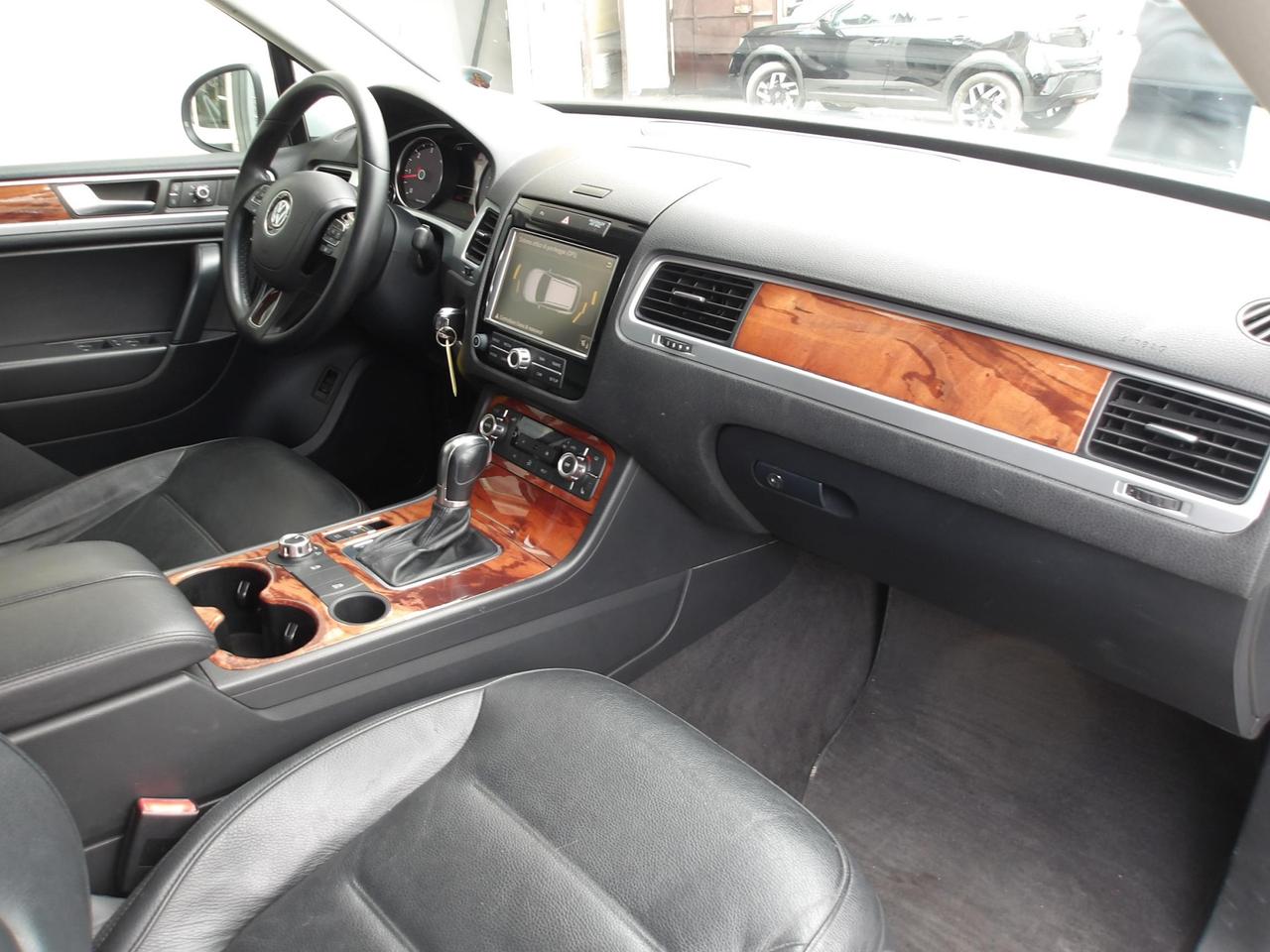 Volkswagen Touareg 3.0 V6 tdi tiptronic