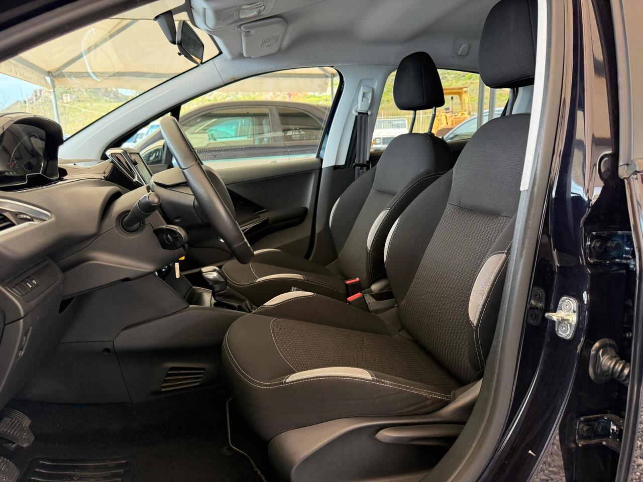 Peugeot 208 1.6 e-HDi 92 CV Stop&Start 5 porte Allure