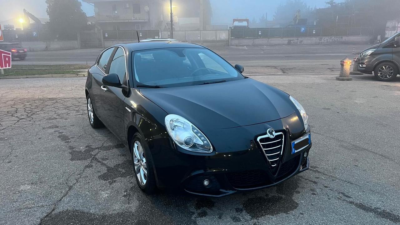 Alfa Romeo Giulietta 1.6 JTDm-2 105 CV Distinctive