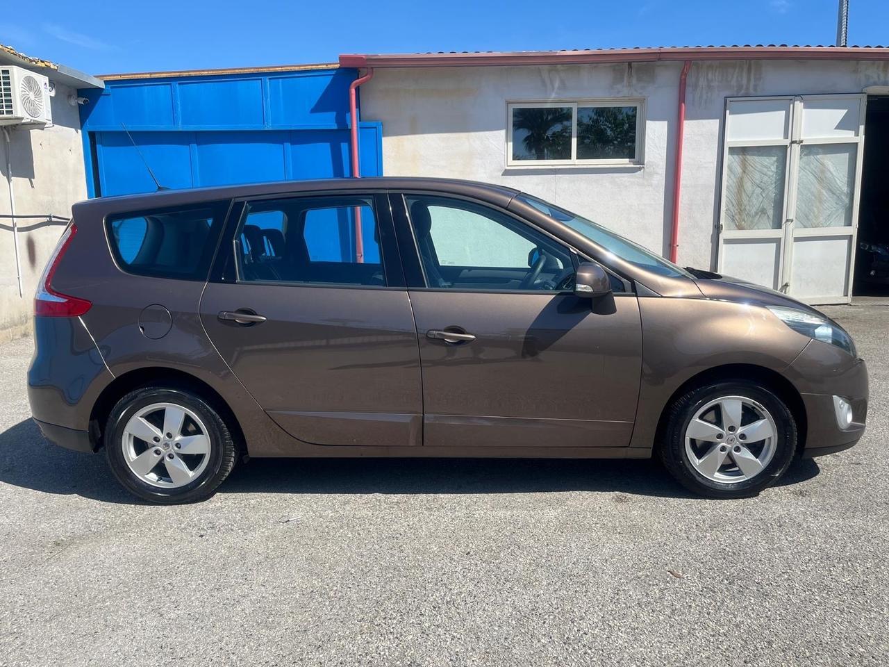 Renault scenic xmode-7 posti -1.5 dci-2011