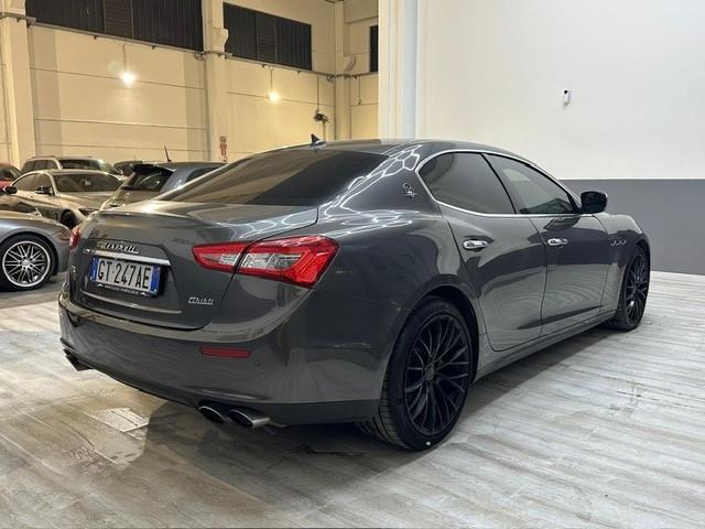 Maserati Ghibli V6 330cv