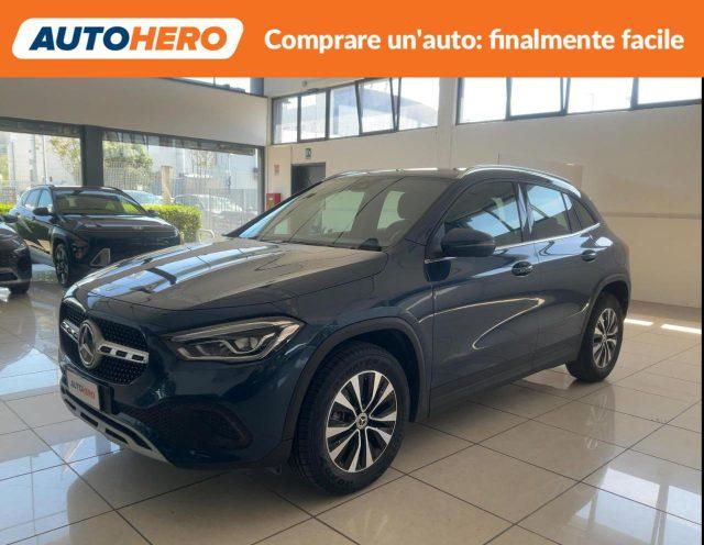 MERCEDES-BENZ GLA 180 Automatic Executive