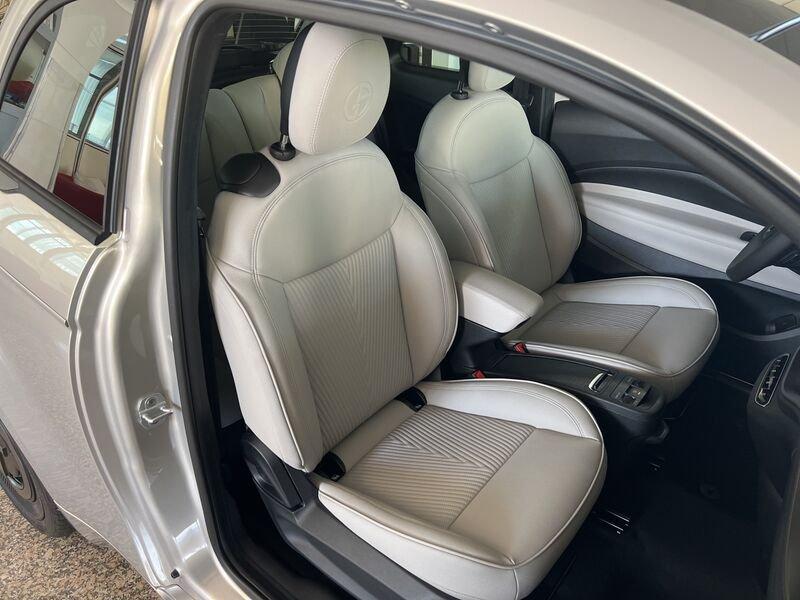 FIAT 500 Giorgio Armani Berlina 42 kWh