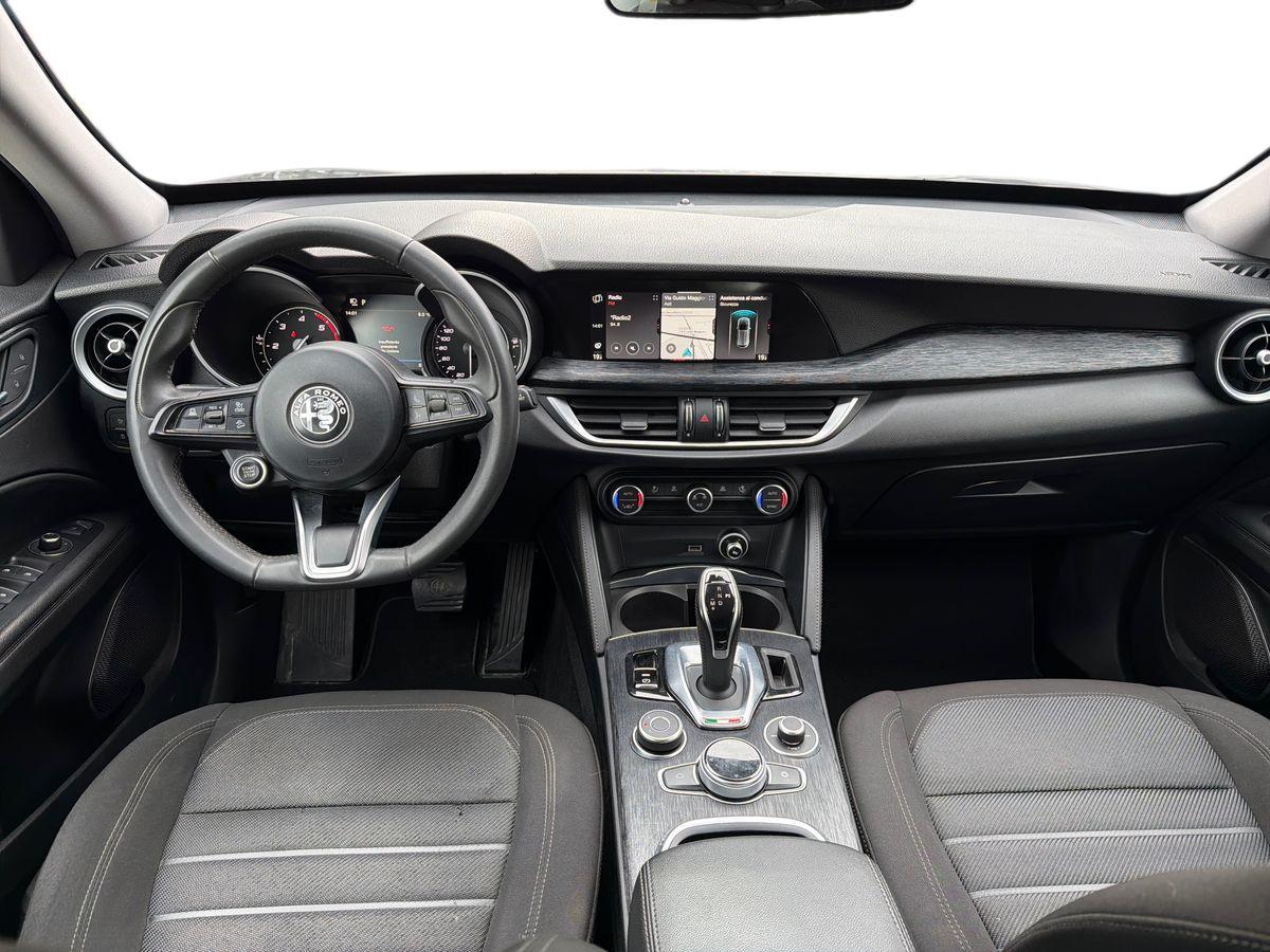 ALFA ROMEO Stelvio 2.2 t Business Q4 190cv auto my19