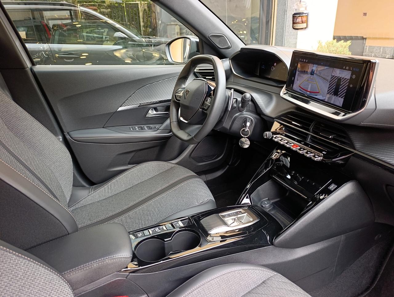 Peugeot 2008 PureTech 130 S&S EAT8 Allure