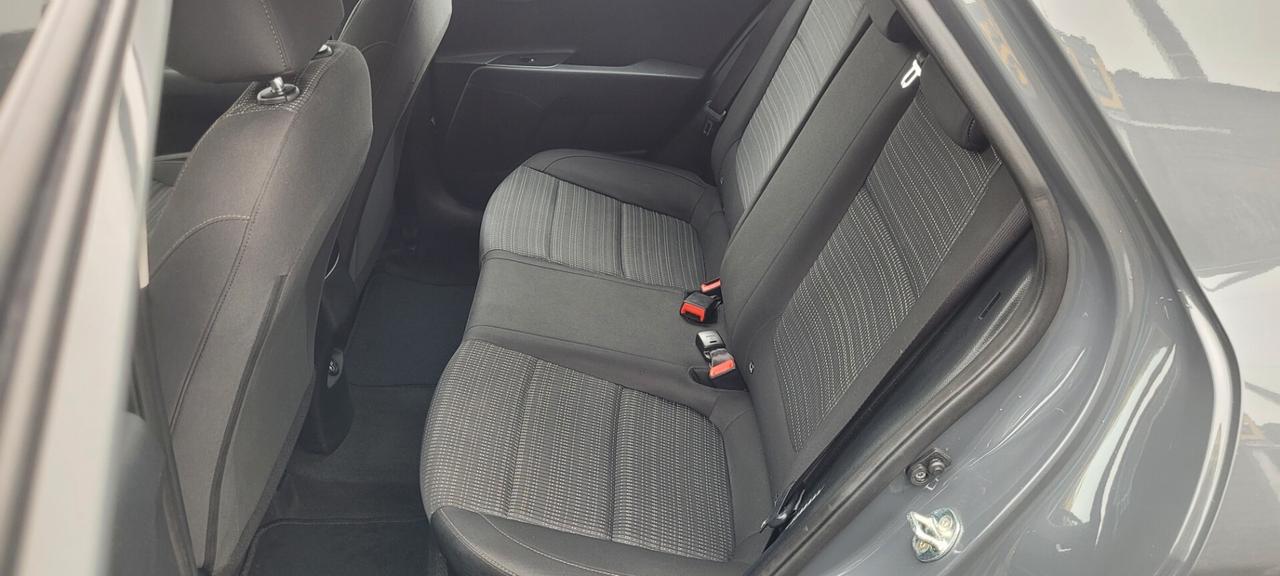 Kia Stonic 1.0 T-GDi 100 CV MHEV iMT GT Line