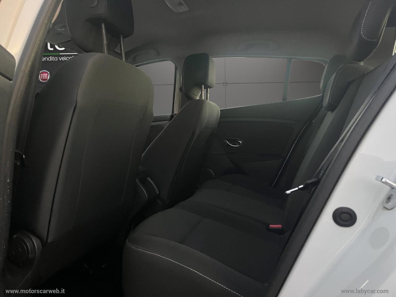 RENAULT Mégane 1.5 dCi 95 CV Wave