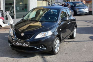 Lancia Ypsilon 1.2 69 CV 5 porte Silver POCHISSIMI KM!