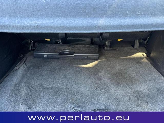 TOYOTA Yaris Verso 1.3i 16V cat Luna '03