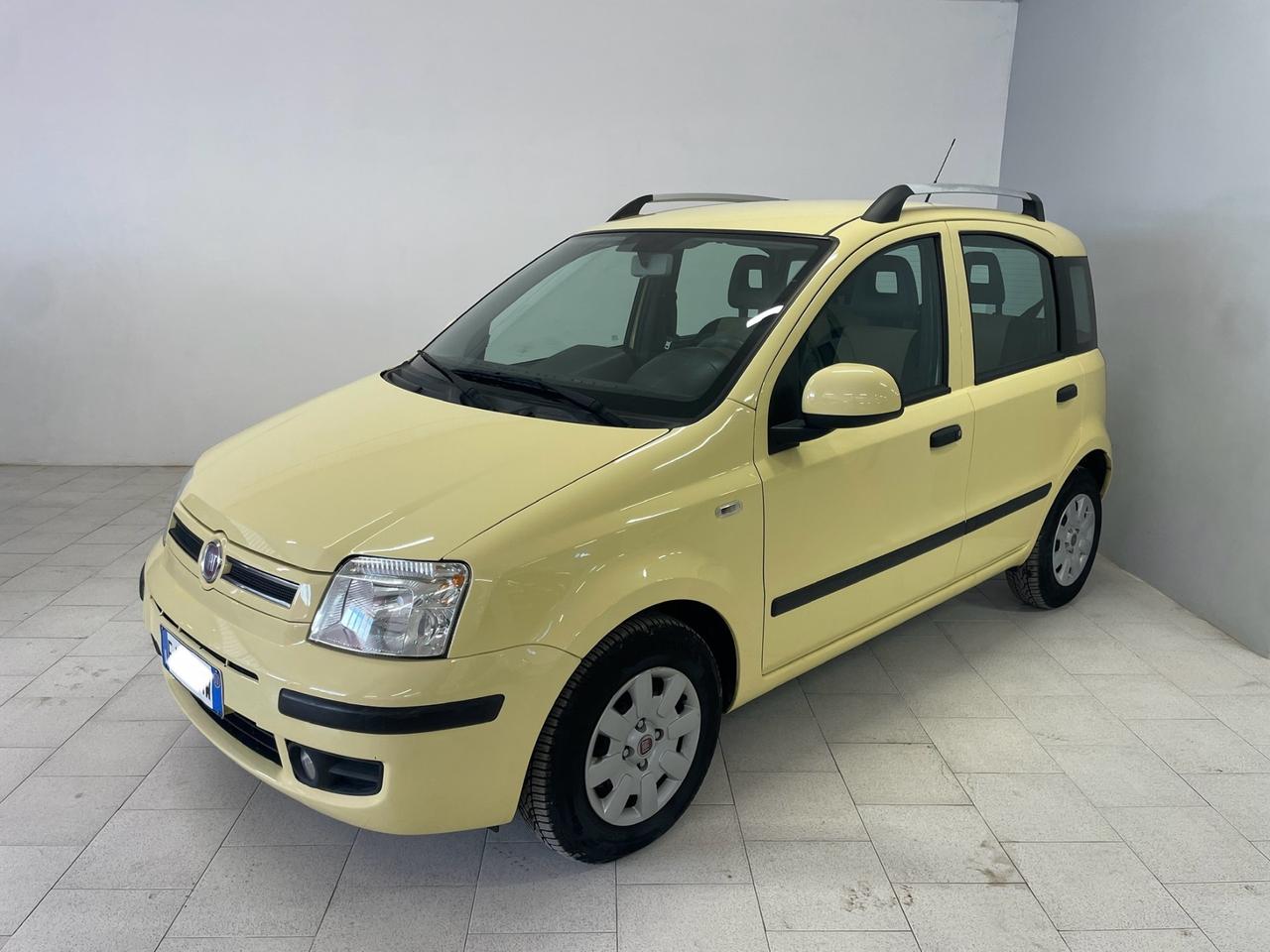 Fiat Panda 1.2 69 cv Dynamic km 57.000 Pari al nuovo