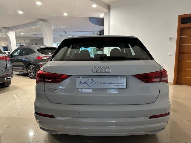 Audi Q3 35 TDI S tronic Business