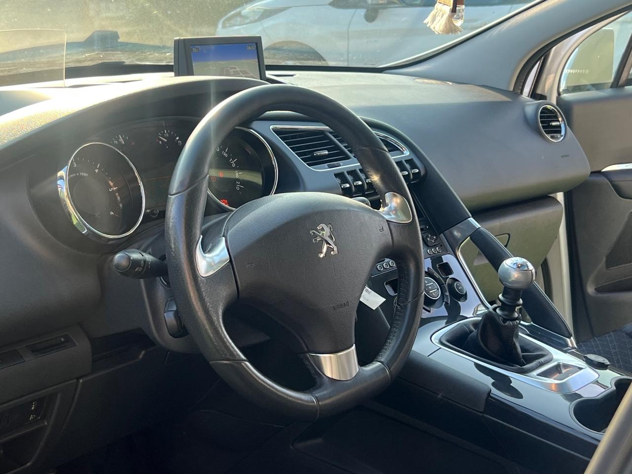 Peugeot 3008 1.6 HDi 115CV Allure