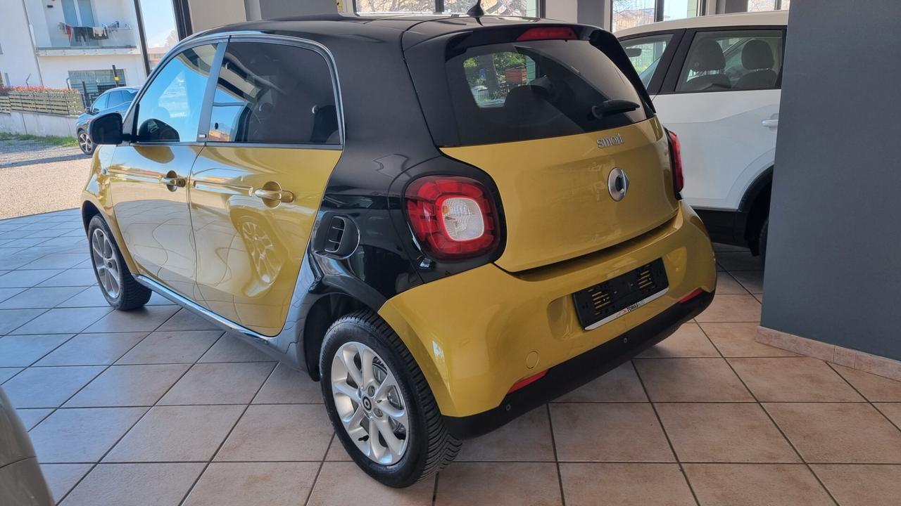 Smart ForFour 70 1.0 Passion
