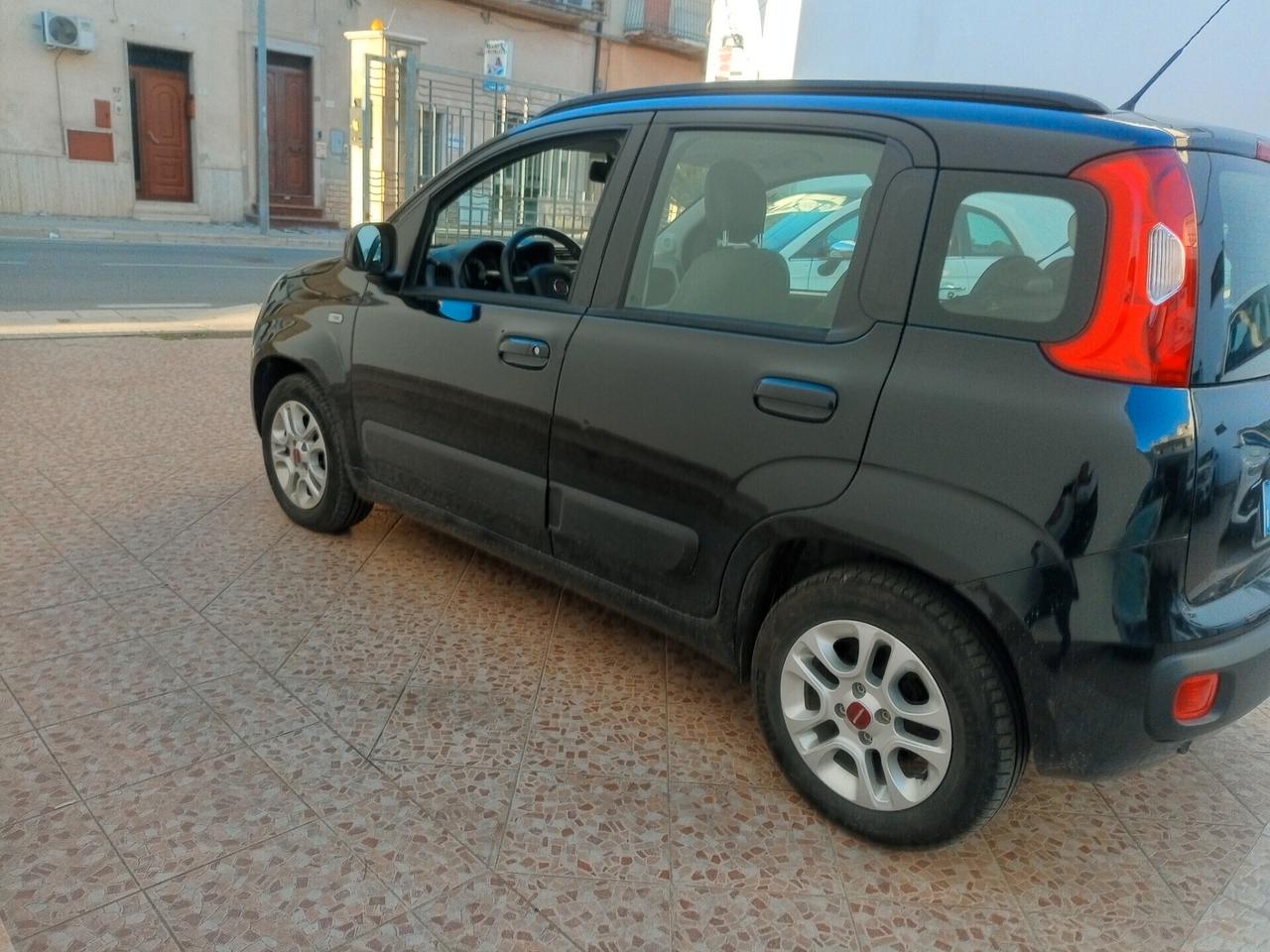 Fiat Panda 1.2 Connected by Wind