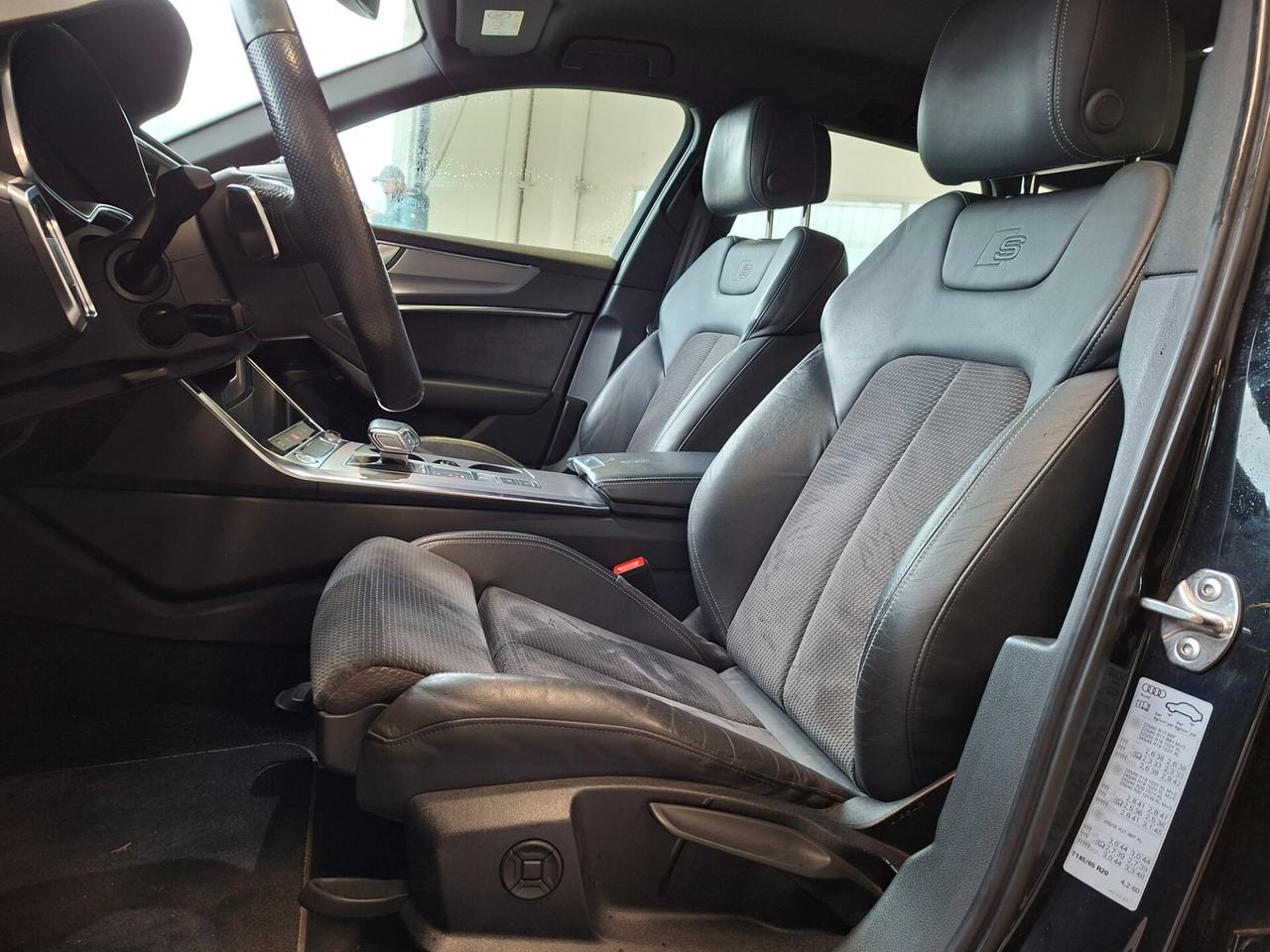 Audi A6 Avant 45 3.0 TDI S-line