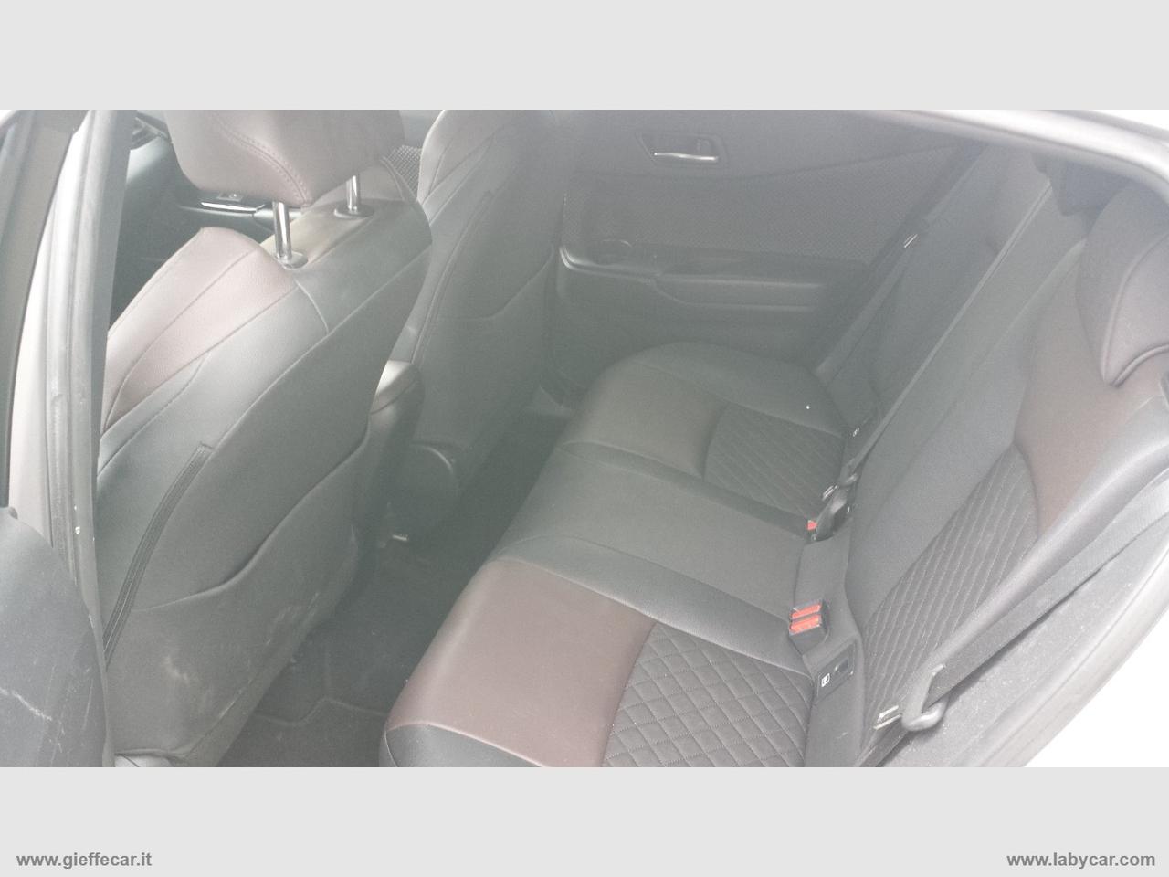 TOYOTA C-HR 1.8 Hybrid E-CVT LOUNGE