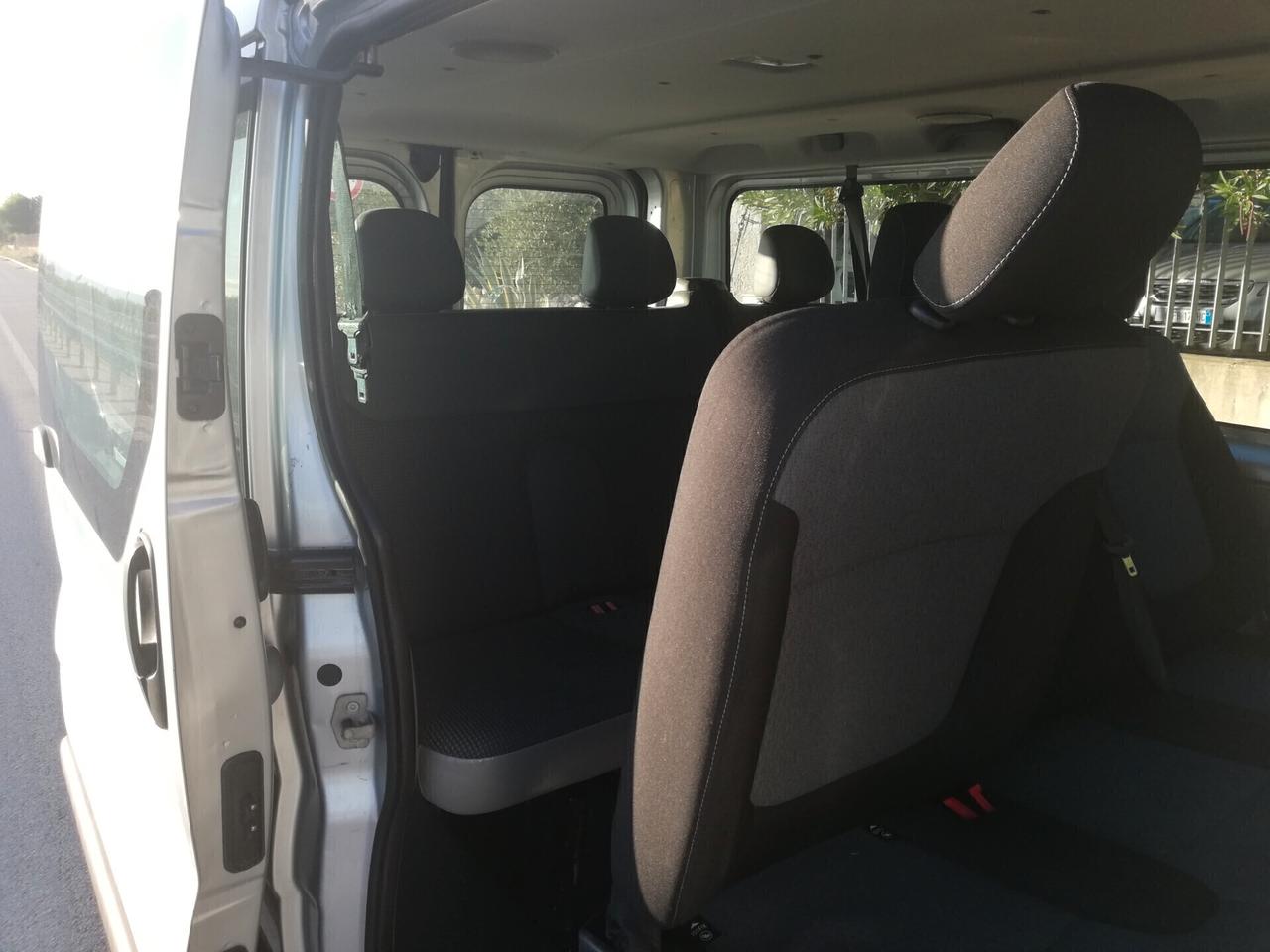 Opel Vivaro 9 posti