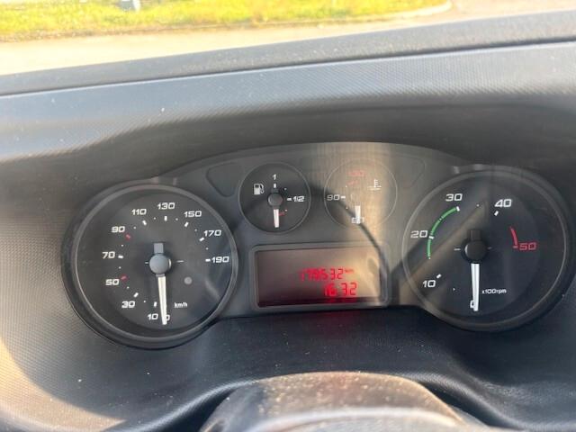 Iveco Daily 33S13 2.3 HPT SPONDA IDRAULICA