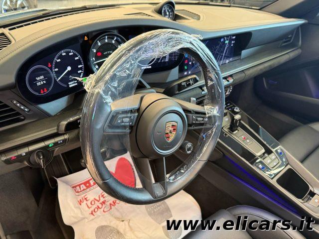PORSCHE 911 Carrera 4 GTS Cabriolet
