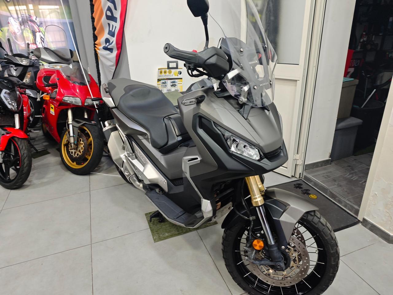 Honda X-ADV X adv