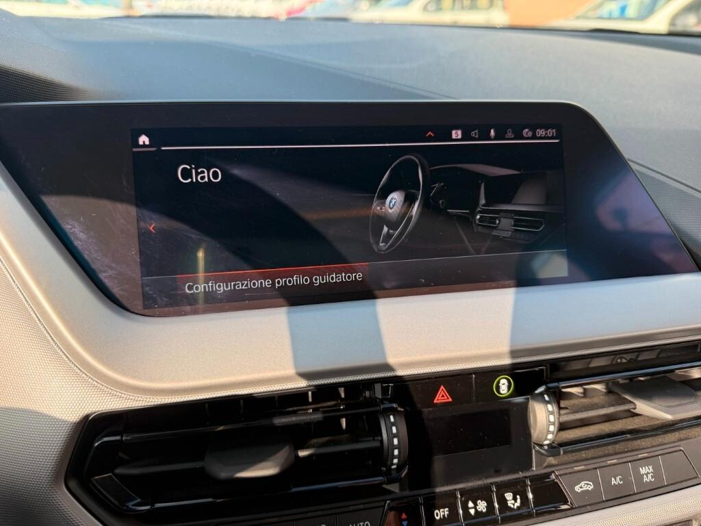 Bmw 116 116d 5p. Business Advantage