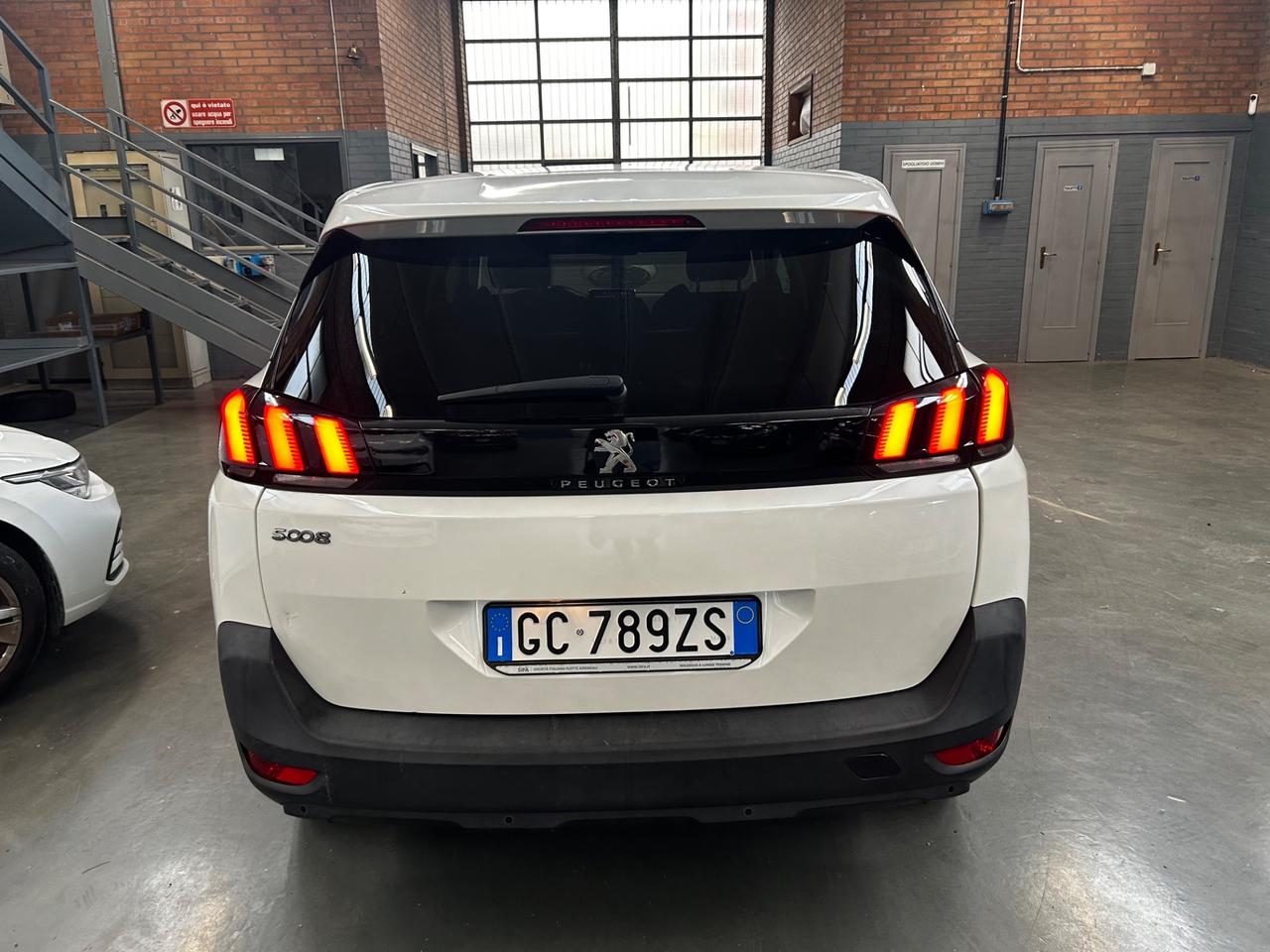 Peugeot 5008 BlueHDi 130 S&S EAT8 7 posti