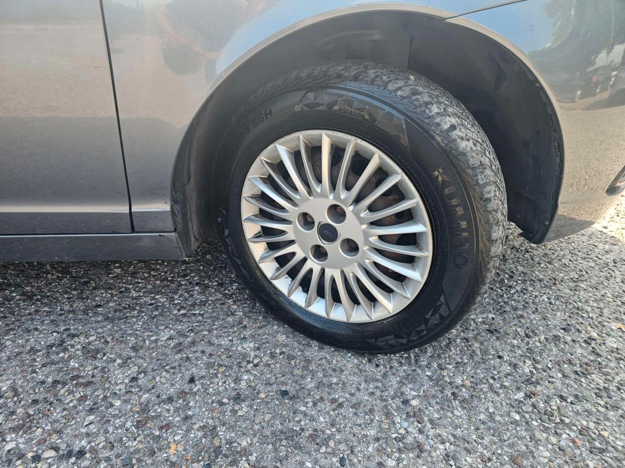 Lancia Ypsilon 1.2 Oro Bianco