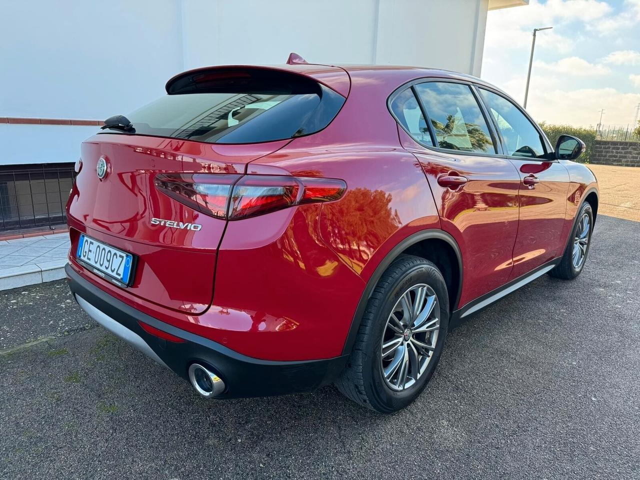 Alfa Romeo Stelvio 2.2 Turbodiesel 190 CV AT8 RWD Business