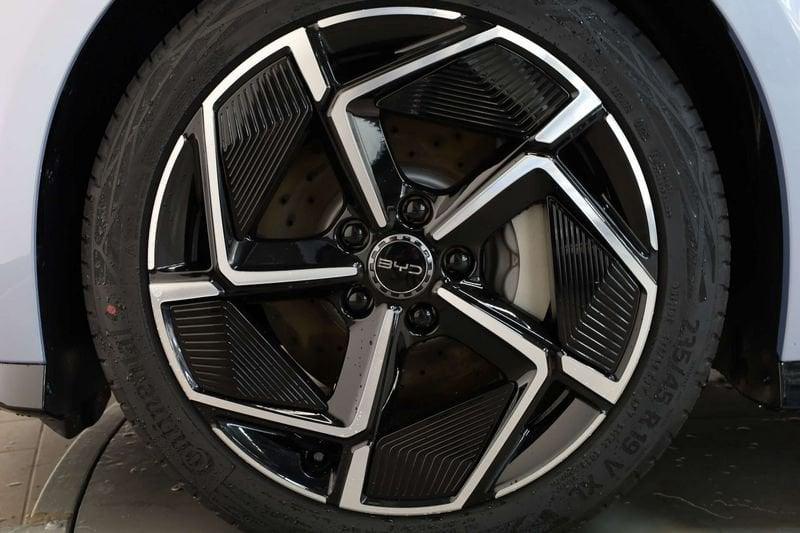 BYD Seal Seal 82,5 kWh Design NAVI LED DYNAUDIO