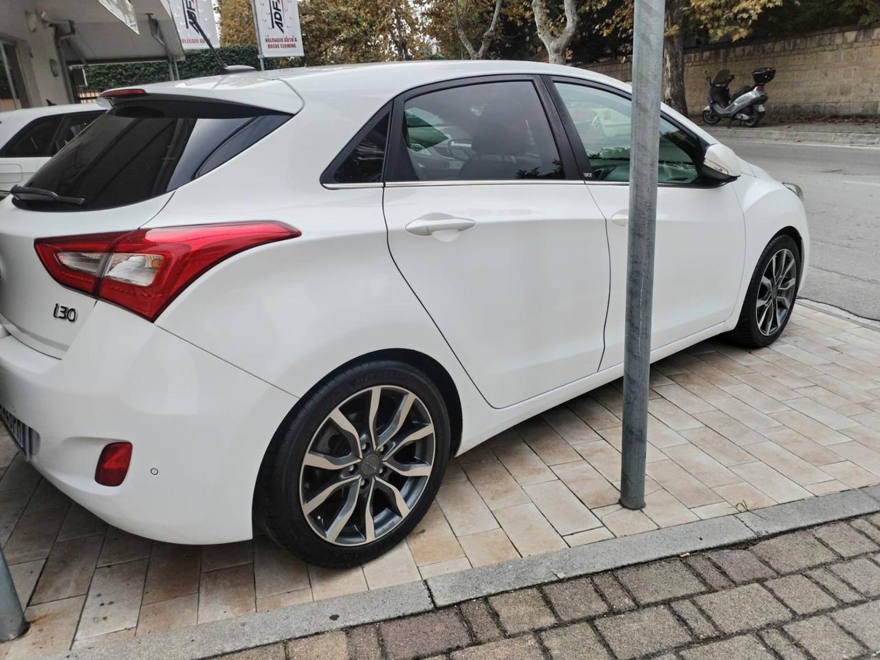 Hyundai i30 1.6 CRDi 5p. Go!