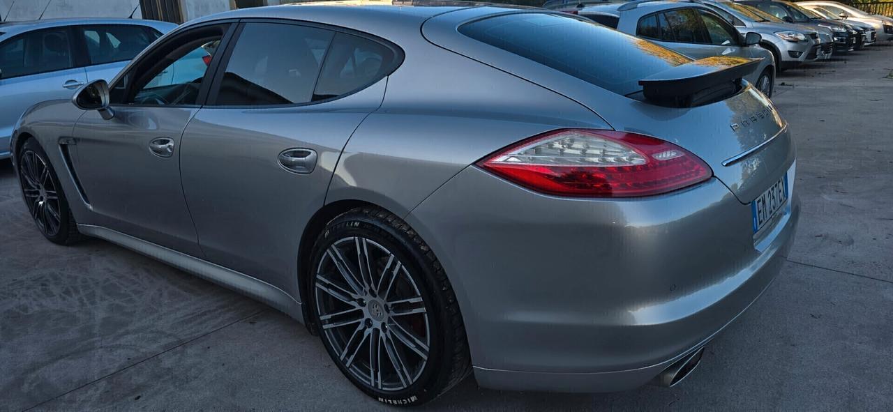 Porsche Panamera 3.0 Diesel tettuccio panoramico la uso tutti. Giorni e appena revisionata