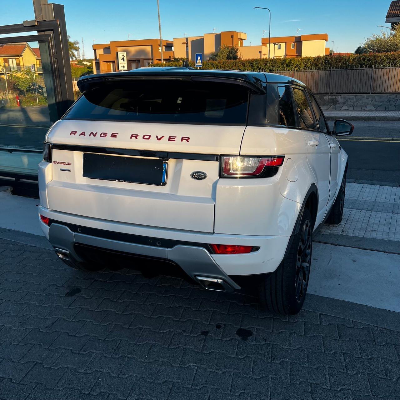 Land Rover Range Evoque 2.0 TD4 180 CV 5p. Autobiography
