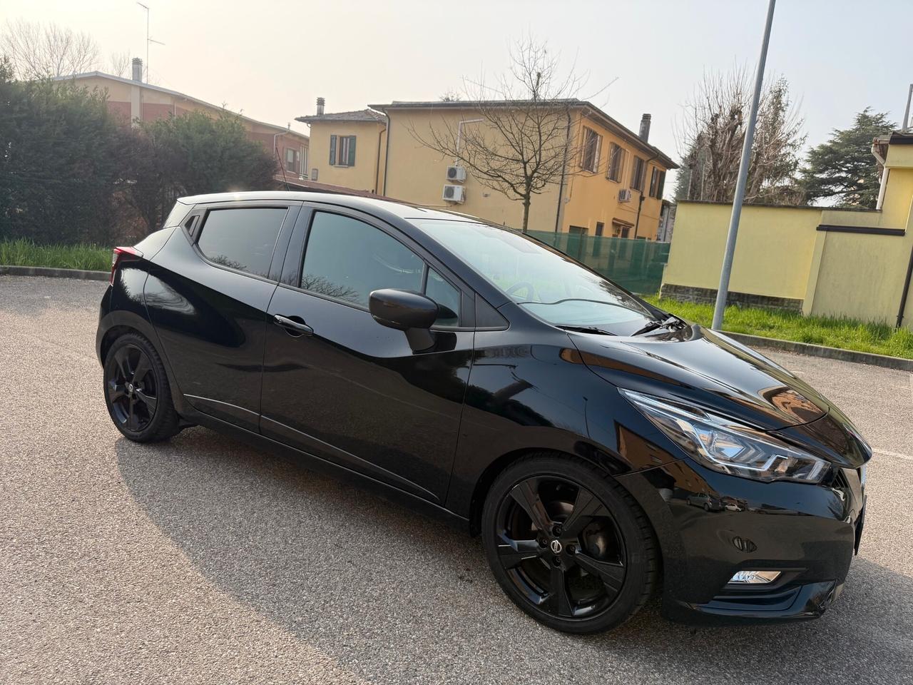 Nissan Micra 1.0 - NEOP. - NAV. - 12 MESI DI GARANZIA -