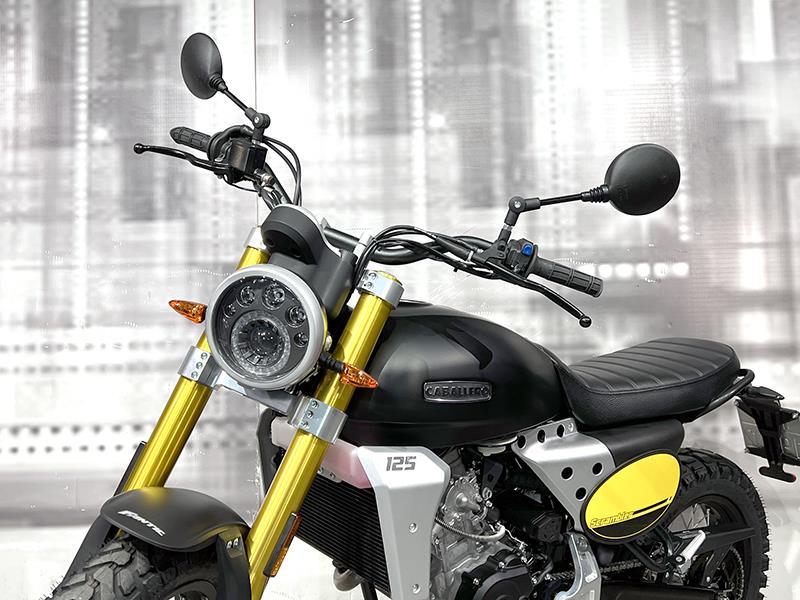 Fantic Motor Caballero Scrambler 125
