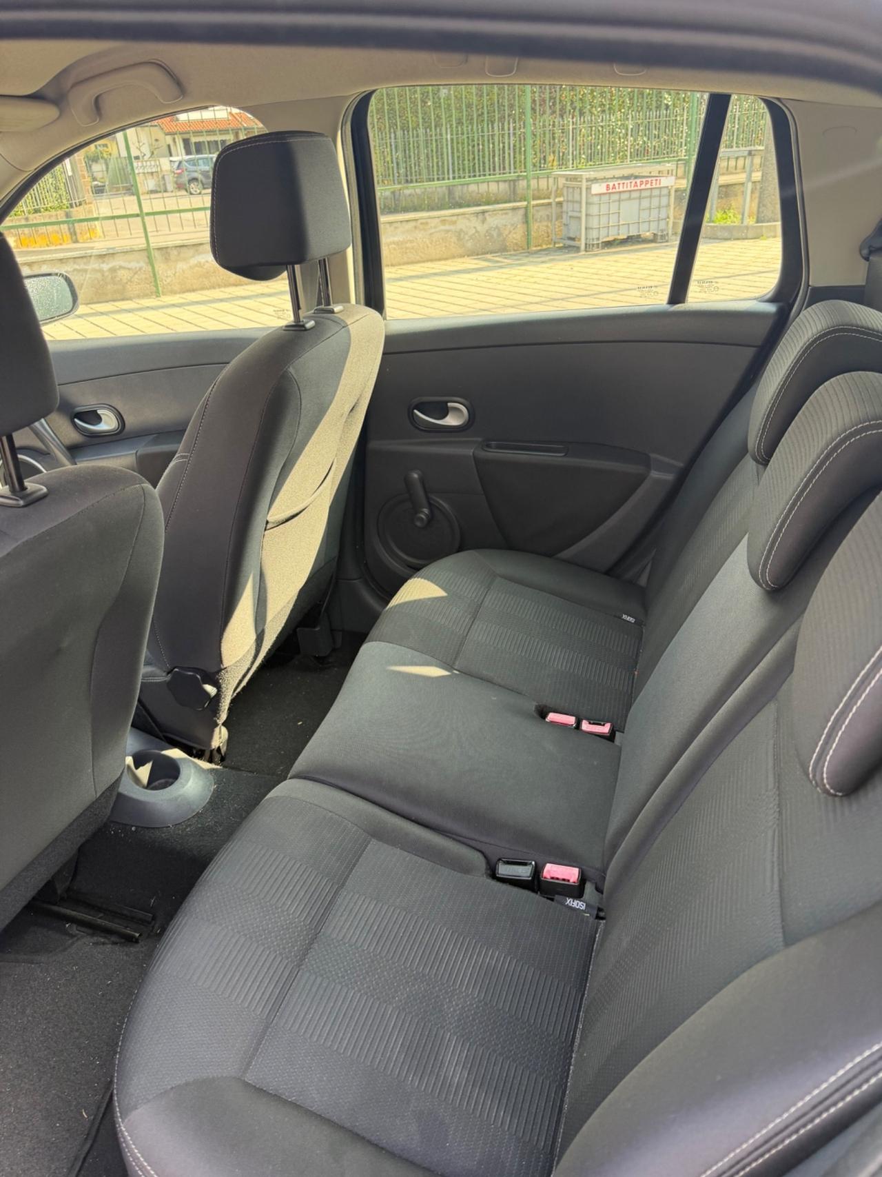 Renault Clio 1.2 16V SporTour Dynamique