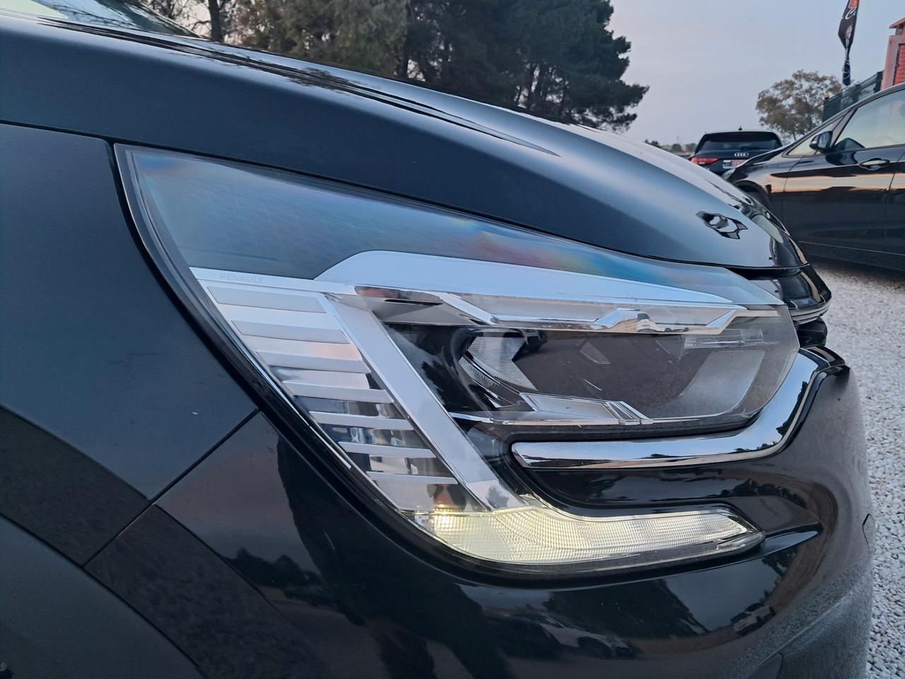 Renault CAPTUR 1.5 DCI 115CV-FULL LED*NAVI*RADAR