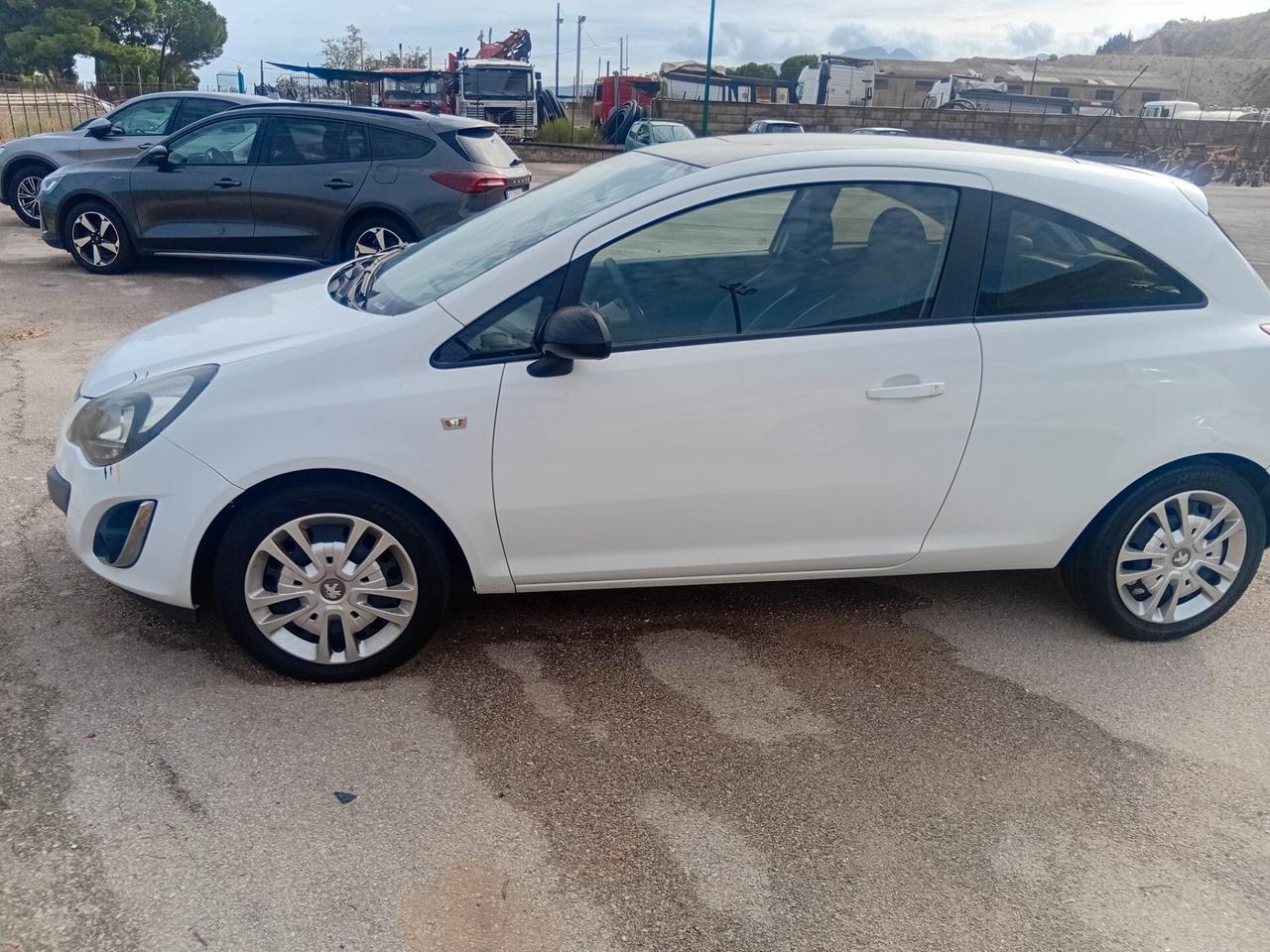 Opel Corsa 1.2 - 3 PORTE - GPL