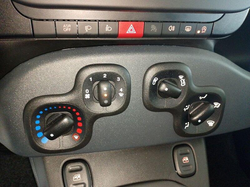 FIAT Panda NEW My25 1.0 70cv Hybrid Panda