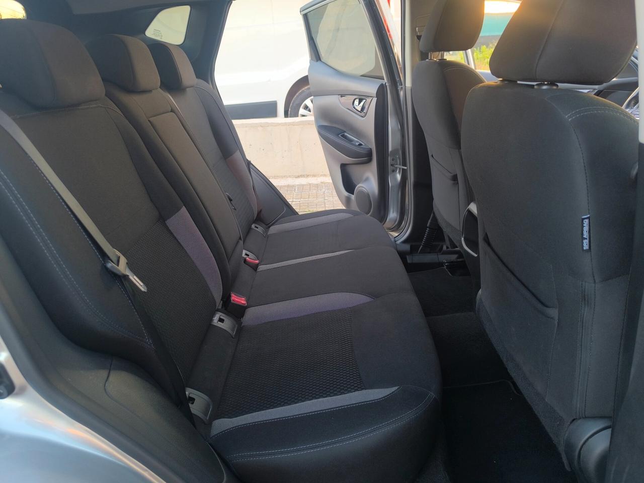 NISSAN QASHQAI 1.5 DIESEL 110cv NAV/RETROCAMERA