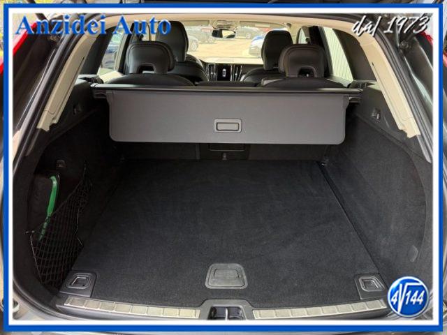 VOLVO XC60 B4 D AWD Geartronic Business