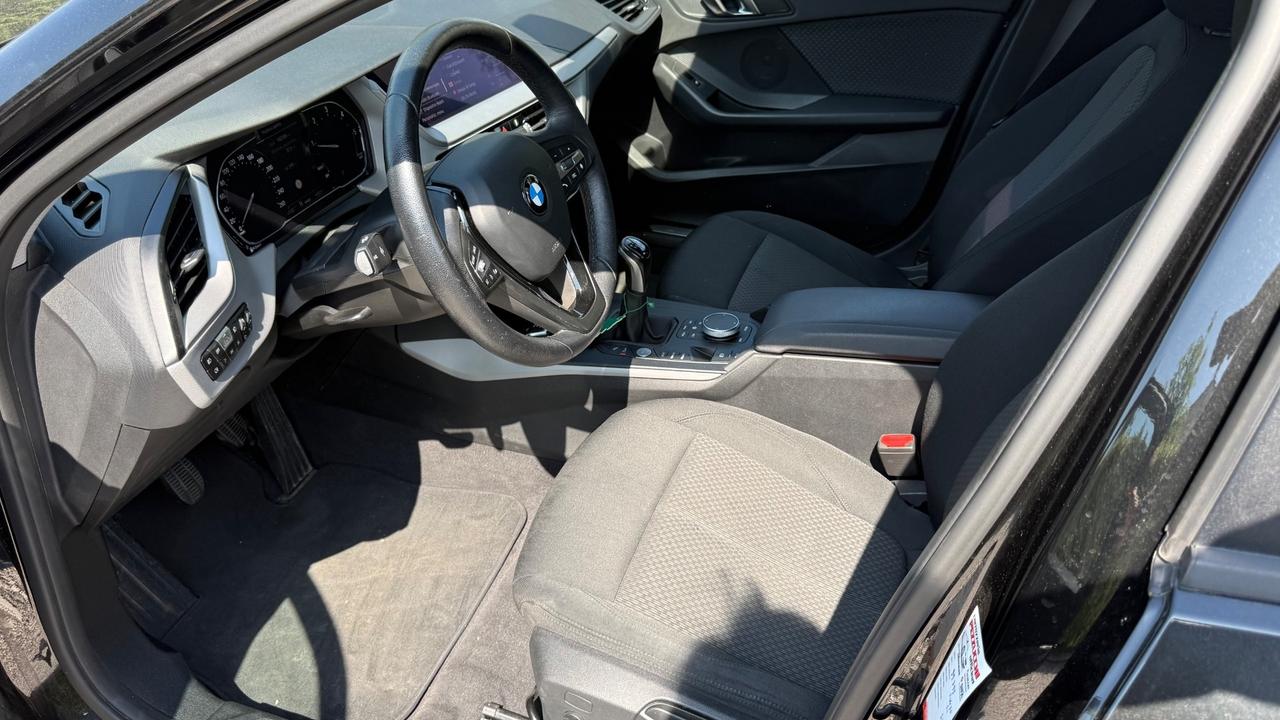 Bmw 116 d 5p. Msport full opt